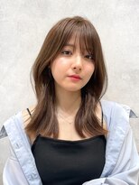 メゾンドイギー(MAISON de IGGY)&nbsp;ミディアムヘア/斜めバング/グレージュカラー/シルキーベージュ