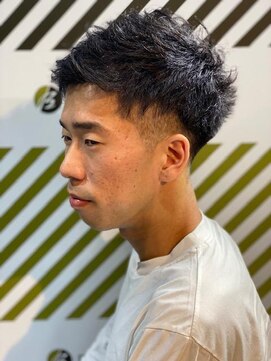 バーバーバー 四谷(BARBER-BAR) ツイストジェットスタイル