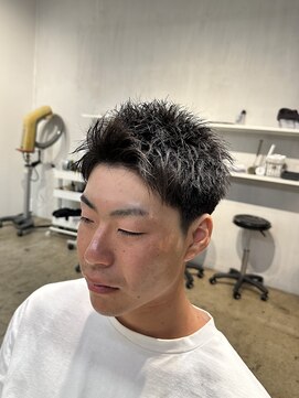 ザデイ カットアンドカルチャーショップ(THE DAY CUT&CULTURE SHOP) 刈り上げスパイキーショート[メンズカット/スパイキーショート]