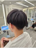 20代30代40代メンズショートフェザーマッシュツーブロック