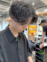 ルースト 渋谷店(ROOST)&nbsp;センターパート×波巻きパーマ
