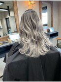 バレイヤージュ、ハイライト、レイヤーロング、グレーベージュ