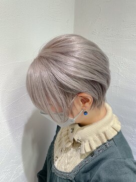 アジールヘア 池袋東口店(agir hair) ホワイトシルバー/ショートカット/大人ヘア/レイヤー/池袋東口