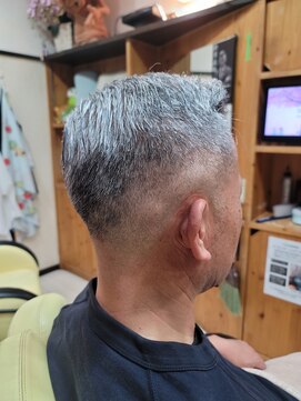 ファミリーズ 竹の山店 フェード