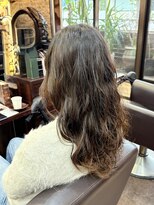 キャラ 池袋本店(CHARA)&nbsp;秋のファッションもエアウェーブでより可愛くできます　楓／池袋