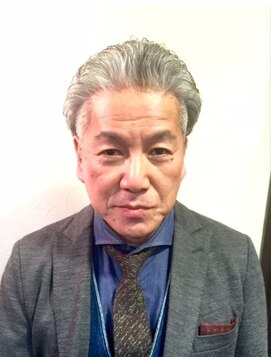 オムヘアーバイグルーマーズ(HOMME HAIR by GROOMER/S) ツーブロパーマ・大人ウルフ【水道橋メンズサロン】