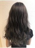 アッシュグレーカラー