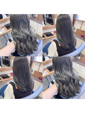 フィン(FiN by allure) 浦前ツバサ/ブリーチ無しで作る艶髪×グレージュ[髪質改善]