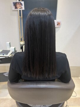 ヴィヴァーチェイルソーレ(VIVACE ilsole) 20代30代40代髪質改善カラー艶感セミロング