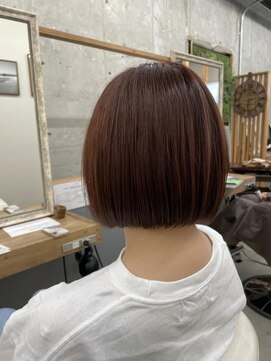 ユッカ エルア 武庫之荘南口(YUCCA elua) ぱつっとボブ