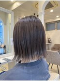ぱつっとまとまる切りっぱなしボブ