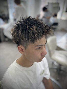 ドットファースト 町田店(dot. 1st) メンズショート/町田/町田駅/メッシュ/ブリーチ/メンズサロン