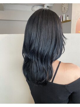 ウルア 三鷹店(ULUA) ブルーブラック 髪質改善トリートメント