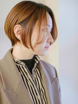 ルーシー ヘアデザインワークス(Lucy Hair Design Works)の写真/美容液成分80%以上◇高発色・色持ちが良いのに、髪・地肌へのダメージを軽減した『魔法のグレイカラー』