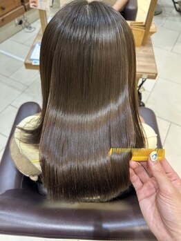 リーナ ビューティガーデン(LiNA BeautyGarden)の写真/毎朝のセットが楽になる！自然で柔らかい仕上がりのストレートが得意酸性ストレートでダメージレス！