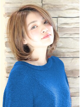 レウナ 外苑前(Reuna) 【30代・40代】大人女性におススメひし形ミディ