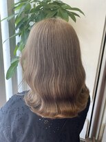 アン(Hair make un)&nbsp;クリームミルクティベージュ