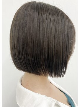 ネオリーブ クーロ(Neolive curro) 前下がりボブ*