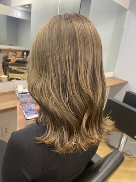 シカ 神戸三宮元町店(Cica) 韓国風くびれヘアー