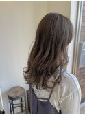 透明感グレージュ