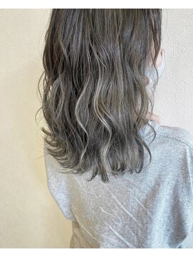 リアン(Lien) 【Lien吉井】 ハイライトカラー グレージュ