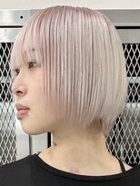 ウィコ 新宿(WICO)&nbsp;white color [新宿駅/グレーベージュ/黒髪]