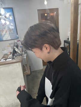 カラット 堺東(CARAT) エンドカラー