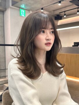 ウェイズ トウキョウ(Ways TOKYO) 赤みを抑えたオリーブベージュ