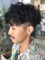 ウェイビーエフティフィフス 横浜西口(WAVEY ft.fifth)&nbsp;ツイストスパイラルパーマツイストパーマメンズパーマウルフ横浜