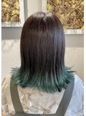 エンドカラー×グリーン×外はねボブ