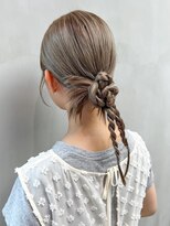 アルバム 銀座(ALBUM GINZA)&nbsp;くすみベージュオリーブカラー小顔タイトロープ_ba524162