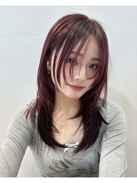 ロンドアンメゾン 原宿(Lond un Maison.) 顔周りウルフざくざくミディアムレイヤーワインレッドボルドー