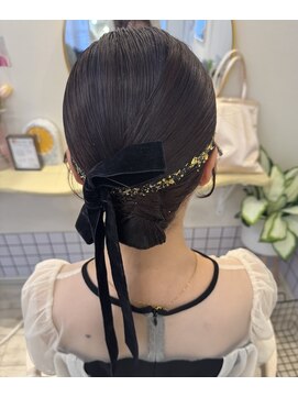 ヘアメイクアンドセットサロン リッコ(Hair make&set salon Ricco) ぴたつるんちゃんタイトシニヨン金箔を添えて