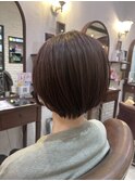丸みショートボブ×ピンクベージュ