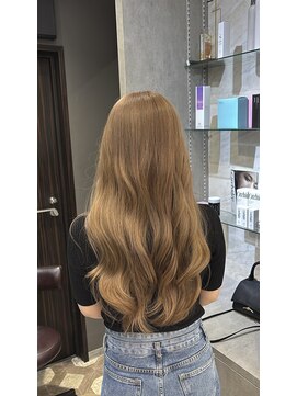 ジルバイジゼル(JILL by GiseL) ロング　ミルクティー　ベージュ　ケアブリーチ