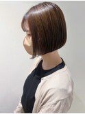 大人かわいい小顔ヘア前下がりショートボブ美髪アッシュベージュ