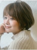 【emu井上信洋】丸みショートボブにオリーブベージュ【エミュ】