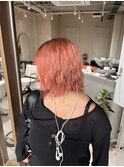 ピンクオレンジ　ハイトーンボブ　アプリコットピンク　ボブ