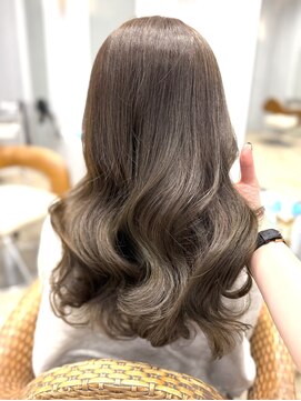 ティエラ 原宿 表参道(Tierra) 【関日葉里】透明感ベージュ