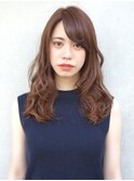 遊びのあるウェーブヘア【中山】