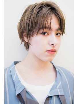 ピズム(PISM) ボーイッシュセンターパート/フォギーベージュ