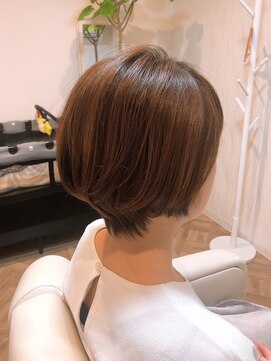 プラット(Platte) 大人ショートボブ