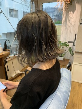 ウミマチ(umi machi) umi machi色濃く透けるエアタッチmedium