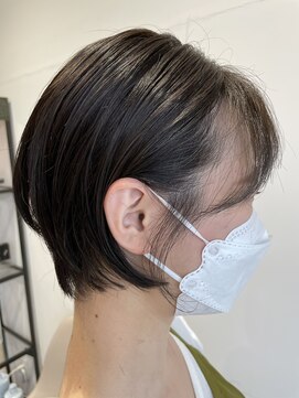 ケーオーエスビューティー(K O S beauty) 耳掛けショート