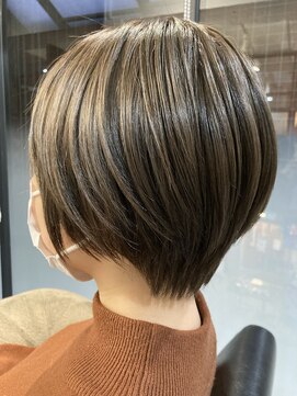 アレクサ ひばりヶ丘(ALEXA) 【ALEXAひばりヶ丘】前下がりショート×ミルクティーブラウン