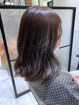 クアトログランシュ 水戸店(QUATRO×GranCieux) グレージュカラー