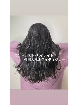 ワット 原宿店(W) コントラストハイライト/ホワイティグレー/透明感