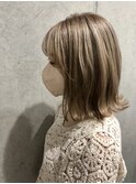 ミルクティーベージュ