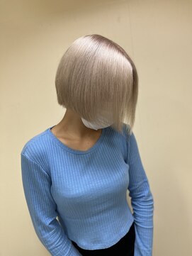 カリーナ(CARINA) ホワイトカラー/ホワイトベージュ