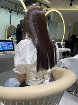 ロンドメリア 天神大名店(Lond Melia) ★斜めバングミディアムヘアグレージュカラーシルキーベージュ★